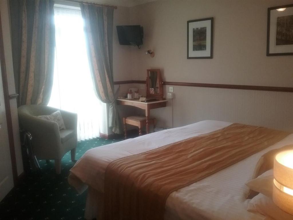 The Gower Hotel 손더스풋 외부 사진